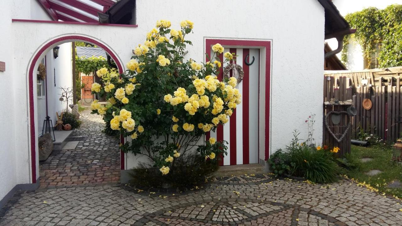 B & B Gaestehaus Schmidt Lichtenberg  Exteriör bild